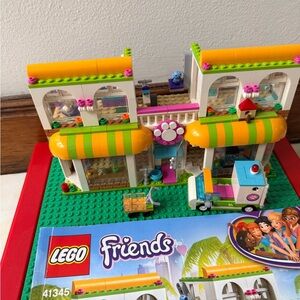 95% complete LEGO Friends Heartlake City Pet Center 41345 with Manuel
